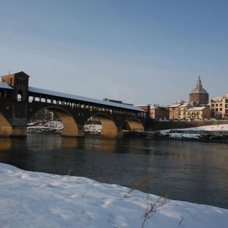 Ponte Vecchio di Pavia in Inverno